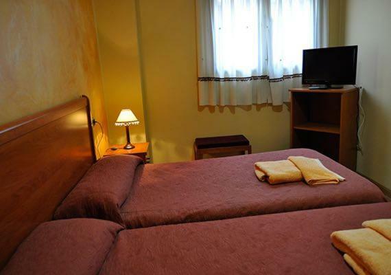 Hostal Puerta Del Valle La Cistérniga Eksteriør bilde