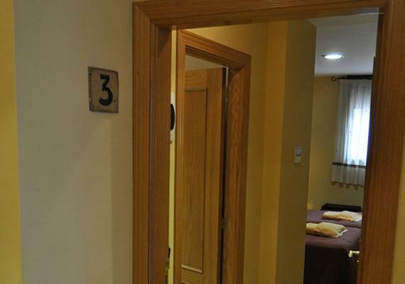 Hostal Puerta Del Valle La Cistérniga Eksteriør bilde